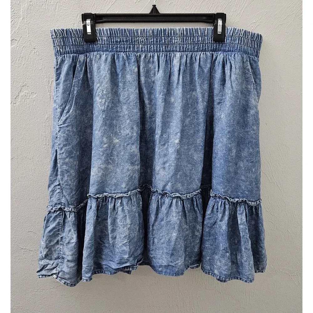Torrid Skirt Women's Size 1 Blue Chambray Ruffle Edge Tiered Skirt Elastic Waist